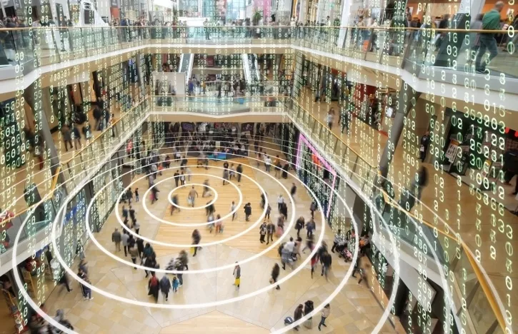 crowded mall scene with digital overlay for class on Introduction to Hostile Surveillance at PWA.edu