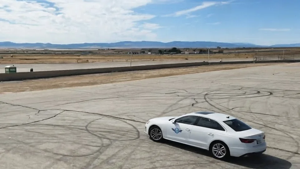 Vehicle maneuvering during executive protection driving training